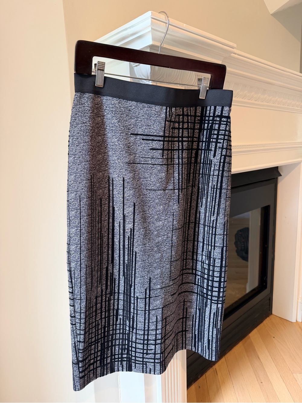 Alfani Gray Pencil Skirt with Black Linear Print